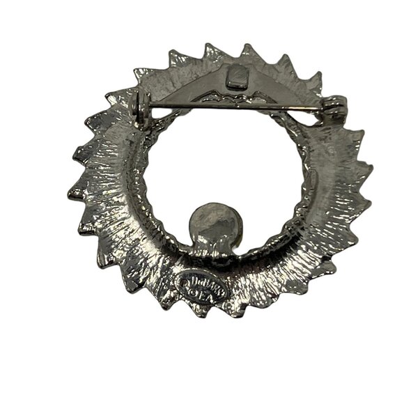 DuBarry FA Brooch Round Wreath Textured‎ Silver Tone Faux Pearl Pin - Picture 2 of 8